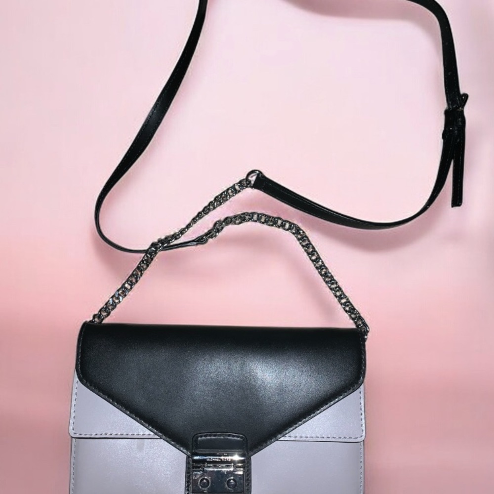 Elegant Michael Kors Black and Gray Women's Bag